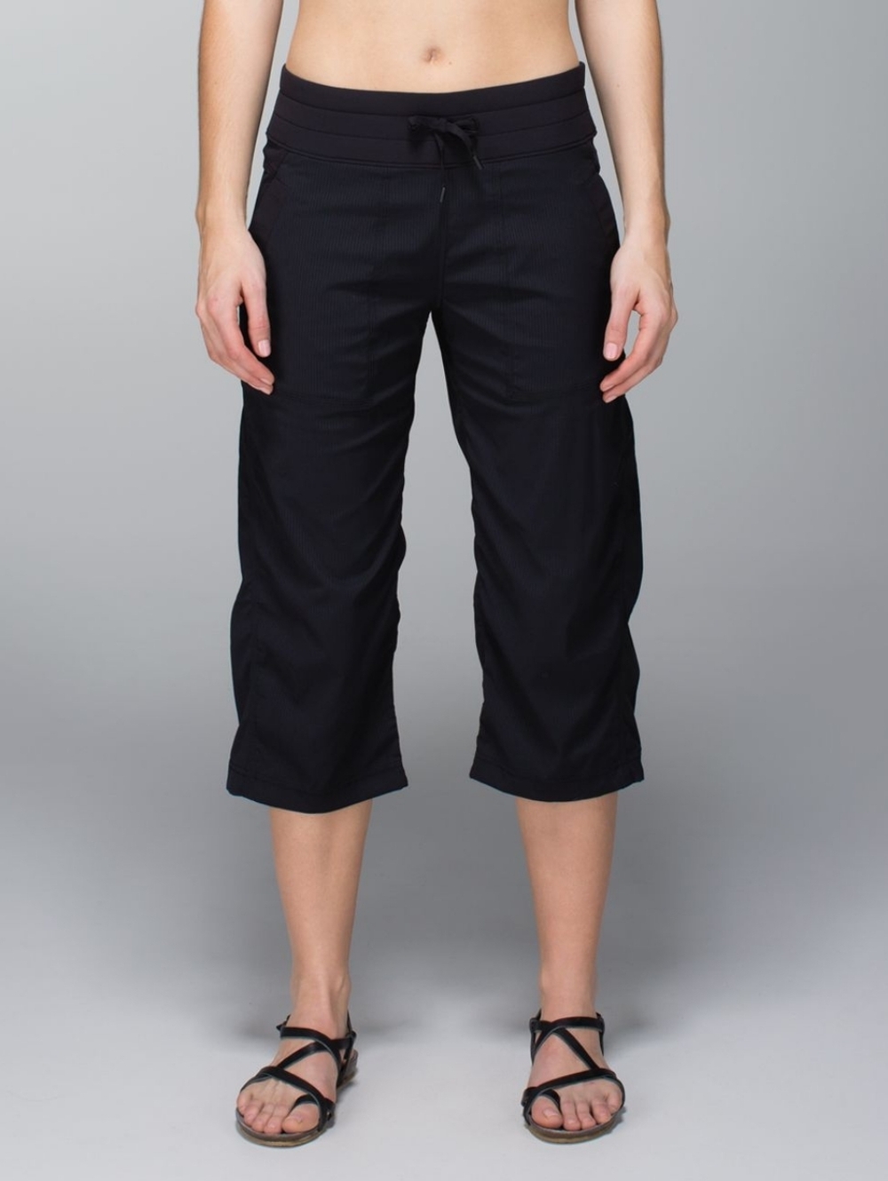 Lululemon Studio CropBlack